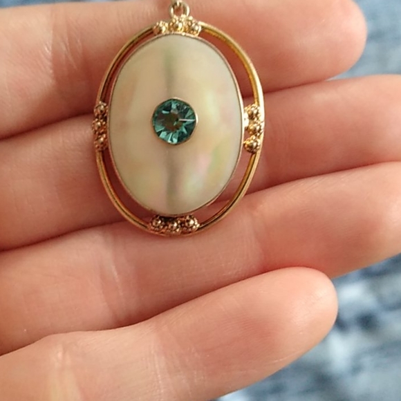 2 lockets 2 sets earrings 1 ring - Picture 4 of 12